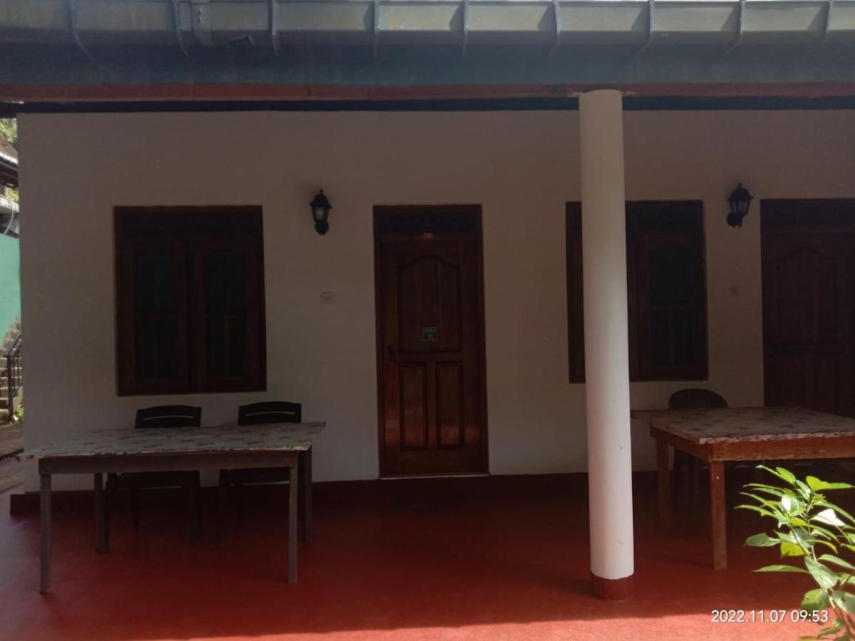 Hotel Ancient Tree Mirissa Exterior foto
